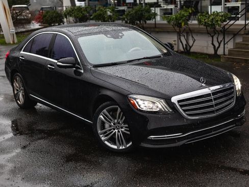 Used 2019 Mercedes-Benz S 450 Sedan image 2