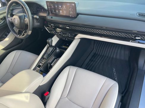 Used 2025 Honda Accord EX-L image 32