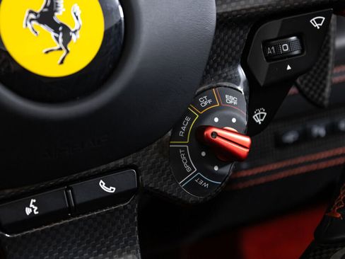 Certified 2021 Ferrari F8 Tributo RWD image 34