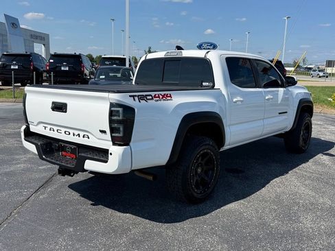 Used 2020 Toyota Tacoma TRD Off-Road w/ TRD Premium Off Road Package AWD/4WD image 30