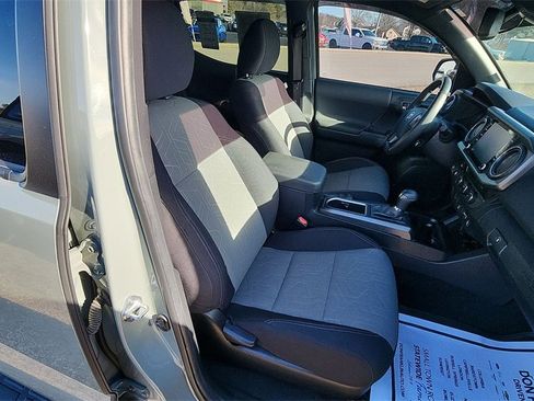 Used 2023 Toyota Tacoma TRD Sport image 28