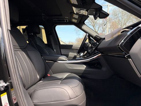 New 2026 Land Rover Range Rover Sport SE AWD/4WD image 15