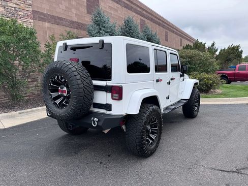 Used 2012 Jeep Wrangler Unlimited Sahara w/ Connectivity Group AWD/4WD image 7