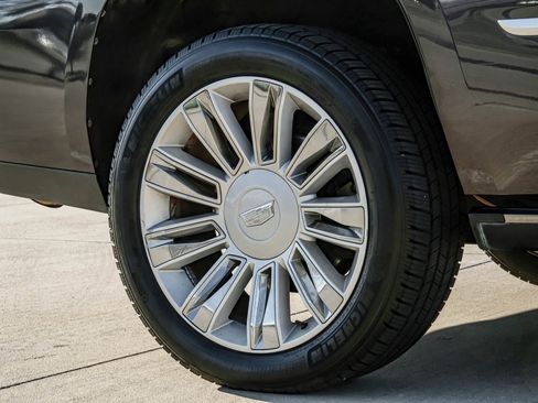 Used 2016 Cadillac Escalade Platinum image 55