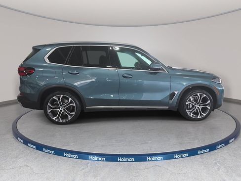 Certified 2025 BMW X5 xDrive40i w/ Parking Assistance Package AWD/4WD image 4