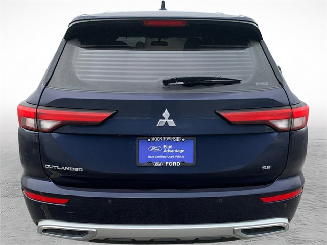 Used 2022 Mitsubishi Outlander SE AWD/4WD image 3