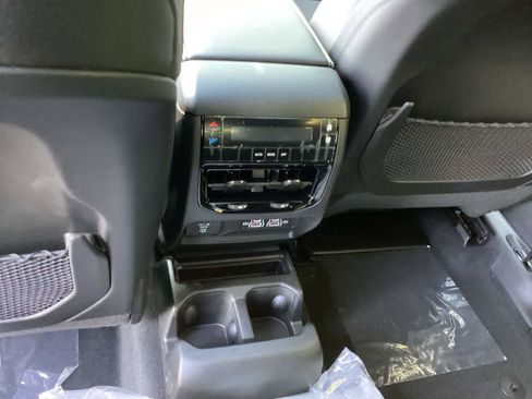 New 2025 Jeep Grand Cherokee L Laredo w/ Luxury Tech Group I image 19