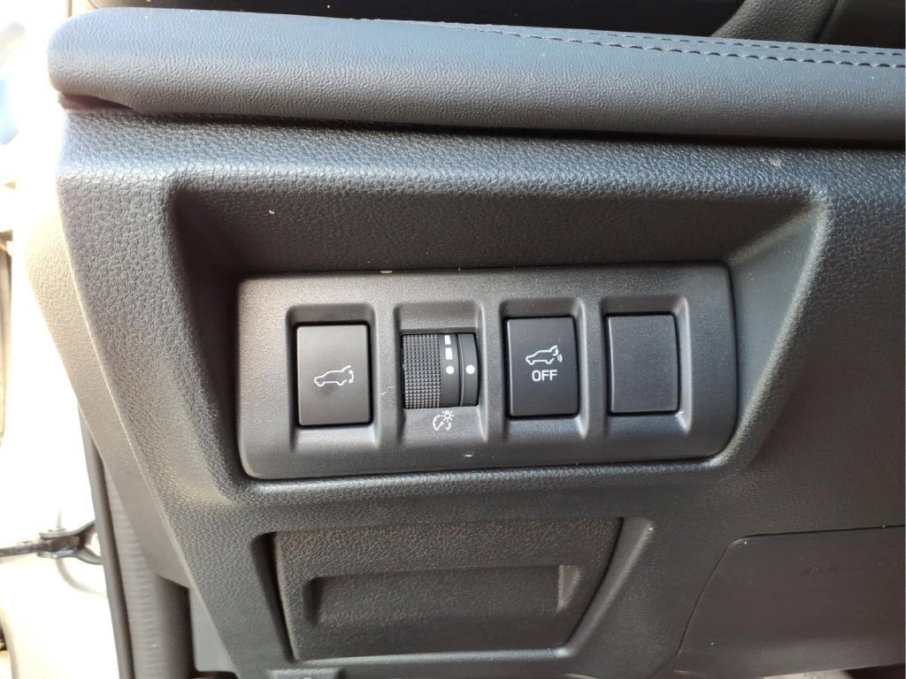 Used 2025 Subaru Outback Wilderness AWD/4WD image 30