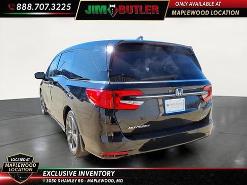 Used 2023 Honda Odyssey Elite image 2