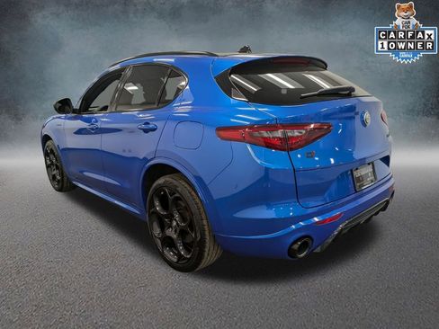 Used 2023 Alfa Romeo Stelvio Veloce AWD/4WD image 6