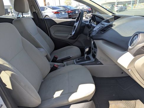 Used 2019 Ford Fiesta SE FWD image 33