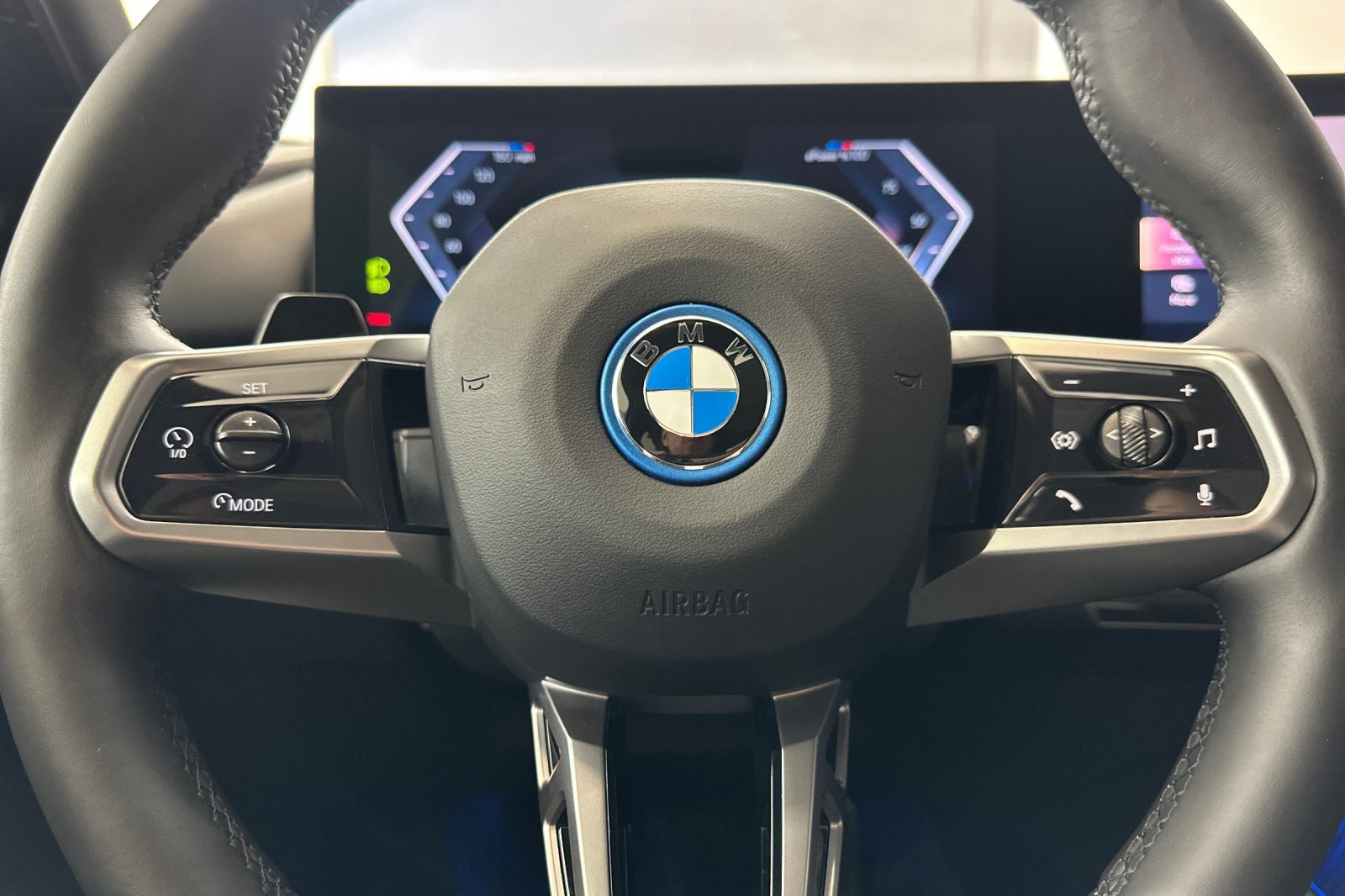 Used 2024 BMW i5 eDrive40i w/ Executive Package RWD image 10