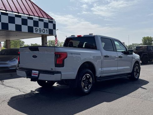 Used 2023 Ford F150 Lightning XLT AWD/4WD image 7