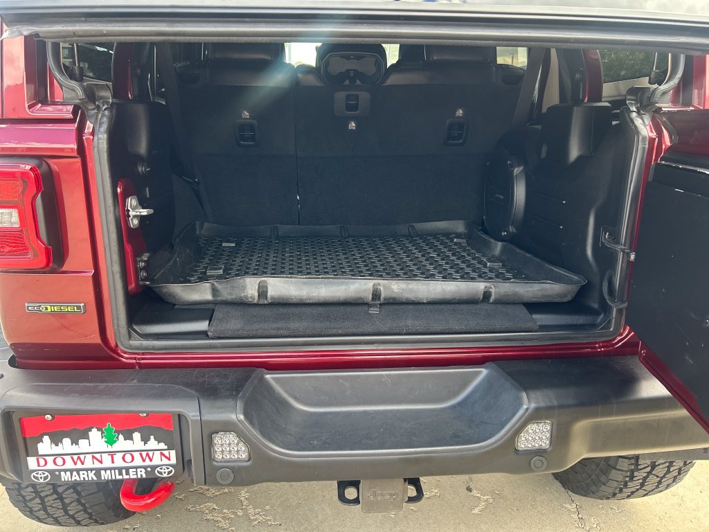 Used 2021 Jeep Wrangler Unlimited Rubicon w/ Dual Top Group AWD/4WD image 7