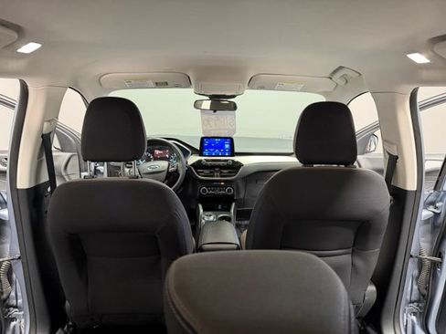 Used 2022 Ford Escape SE w/ Convenience Package FWD image 30