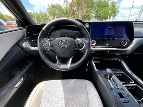 Used 2025 Lexus TX 350 FWD w/ Technology Package image 6