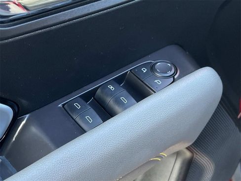 Certified 2024 Chevrolet Colorado ZR2 w/ ZR2 Convenience Package III image 15