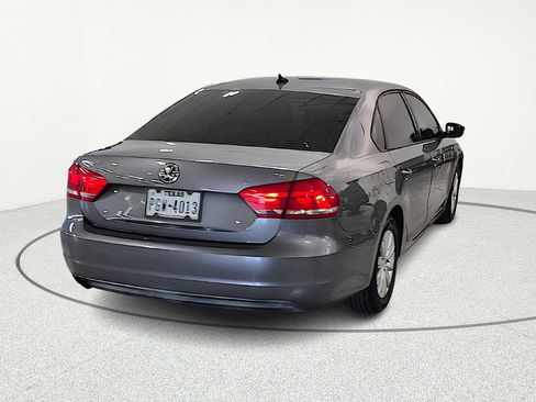 Used 2015 Volkswagen Passat 1.8T Wolfsburg Edition image 6