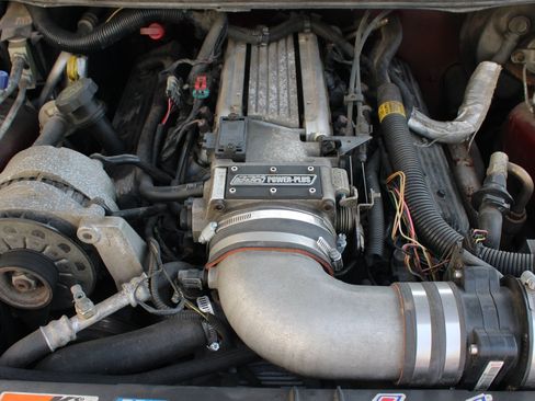 Used 1995 Chevrolet Camaro Z28 RWD image 10
