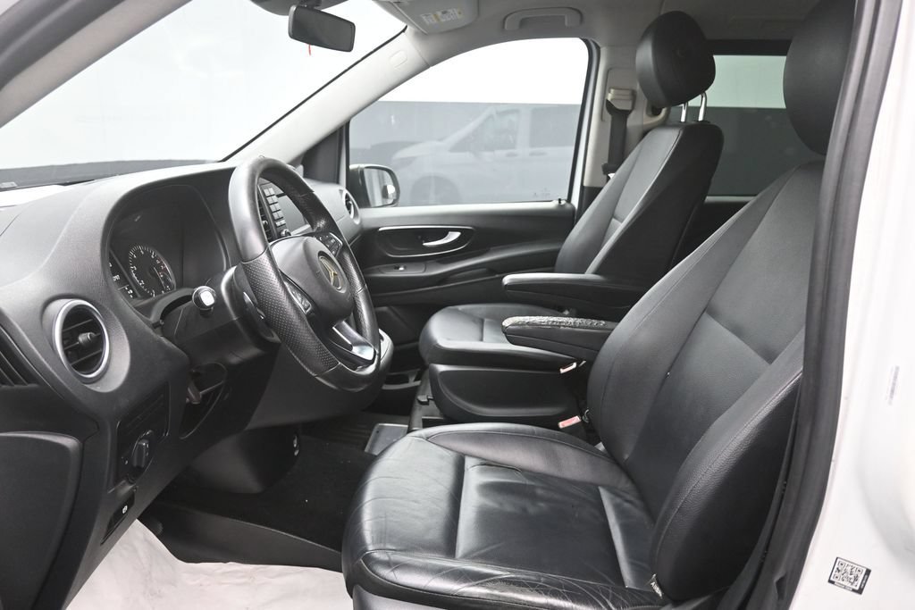 Used 2016 Mercedes-Benz Metris Passenger image 16
