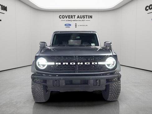 Used 2024 Ford Bronco Wildtrak image 8