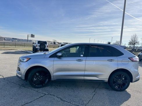 Used 2022 Ford Edge ST w/ Equipment Group 401A image 5