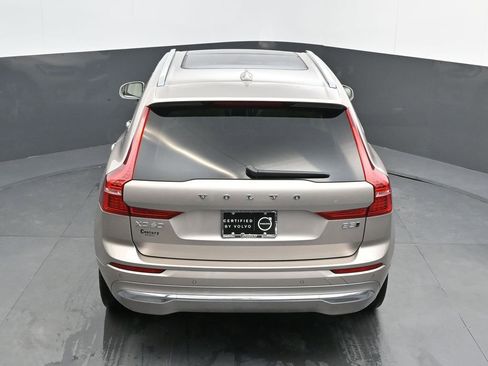 Certified 2023 Volvo XC60 B5 Plus AWD/4WD image 26