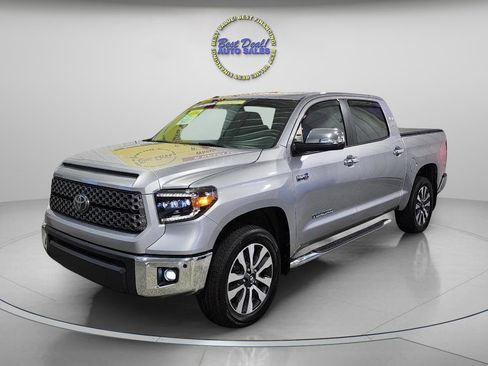 Used 2018 Toyota Tundra Limited w/ Limited Premium Package AWD/4WD image 2