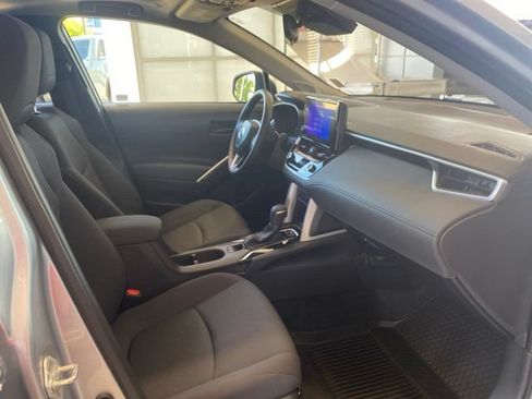 Certified 2025 Toyota Corolla Cross LE w/ Moonroof Package AWD/4WD image 15