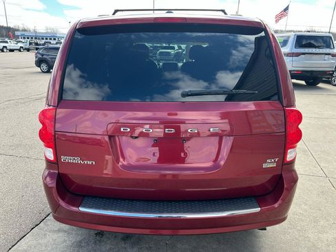 Used 2014 Dodge Grand Caravan SXT image 6