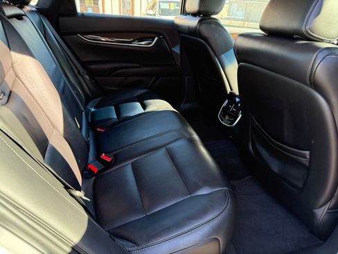 Used 2015 Cadillac XTS Luxury image 13