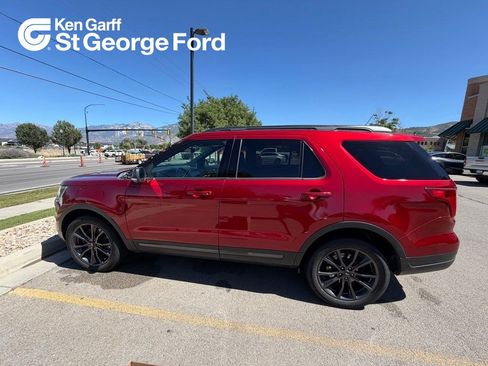 Used 2018 Ford Explorer XLT w/ Equipment Group 202A AWD/4WD image 1
