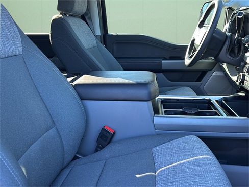 Used 2025 Ford F250 XLT w/ Black Appearance Package image 38