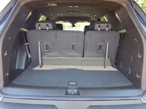Used 2023 Chevrolet Traverse LT w/ LPO, Floor Liner Package AWD/4WD image 22