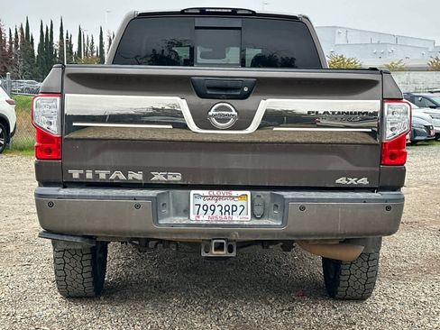 Used 2018 Nissan Titan Platinum Reserve w/ Platinum Utility Package image 8