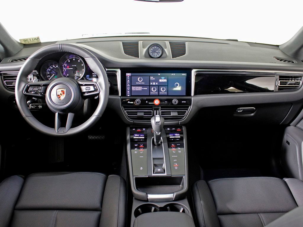 Certified 2026 Porsche Macan AWD/4WD image 20