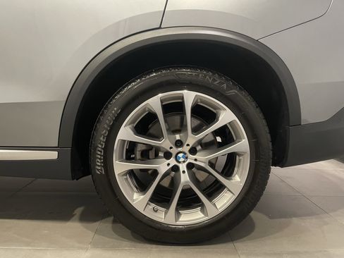 Used 2024 BMW X5 xDrive40i w/ Premium Package image 9