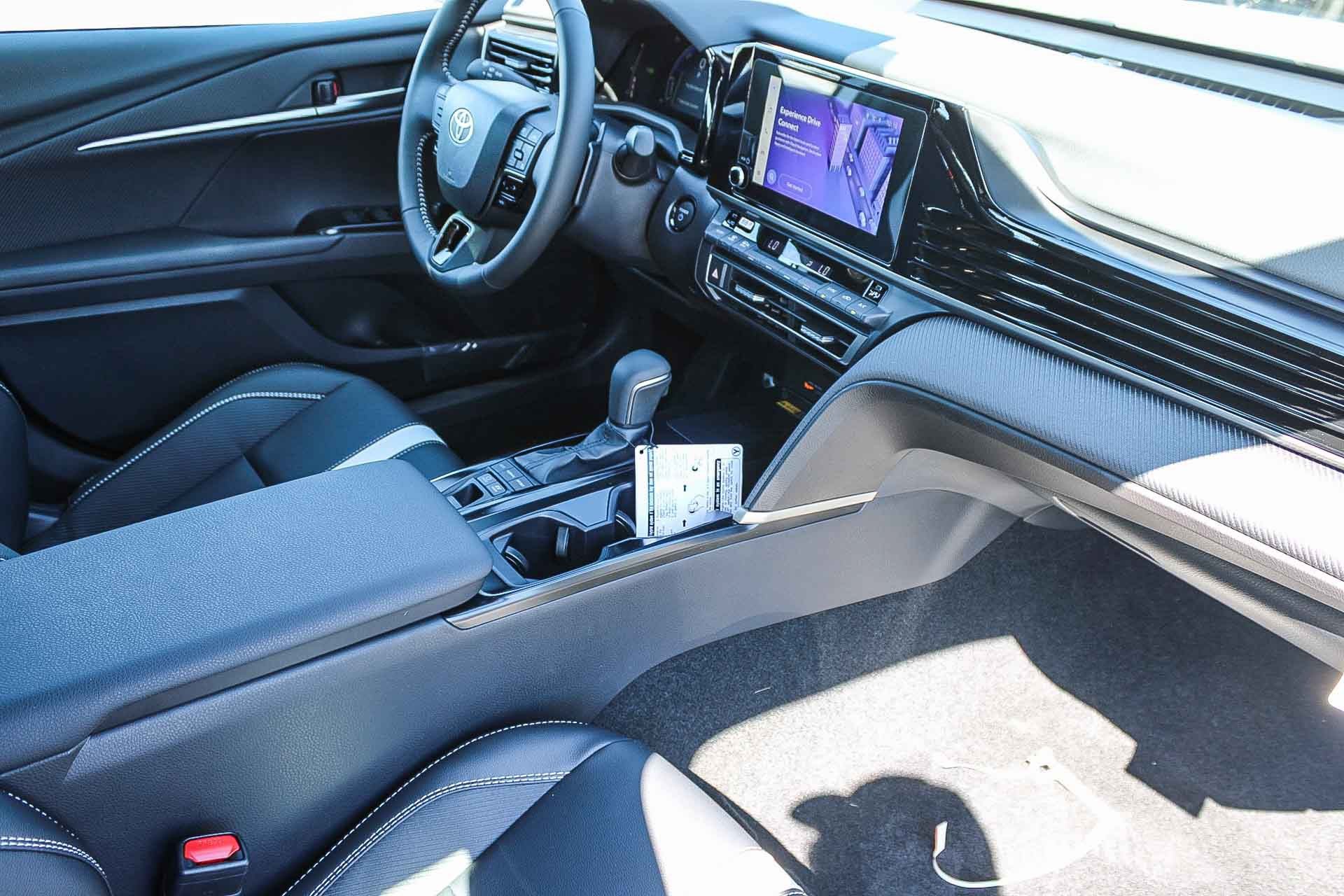 New 2026 Toyota Camry SE FWD image 19