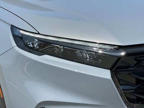 Used 2026 Honda CR-V Sport image 10