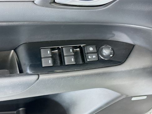 Used 2018 MAZDA CX-5 Touring w/ Preferred Equipment Package FWD image 15