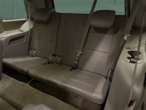 Used 2015 GMC Yukon SLT w/ Open Road Package image 15