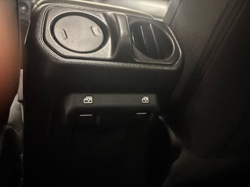 Used 2021 Jeep Gladiator Sport AWD/4WD image 26