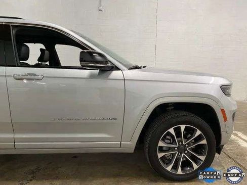 Used 2023 Jeep Grand Cherokee Overland w/ Luxury Tech Group IV image 97