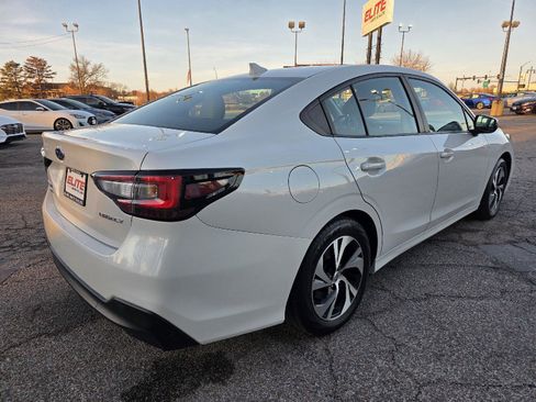 Used 2023 Subaru Legacy Premium image 5