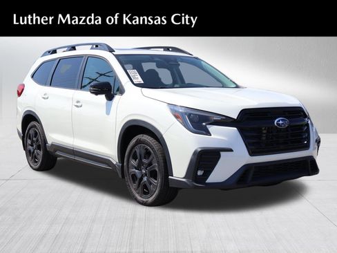 Used 2023 Subaru Ascent Onyx Edition Limited AWD/4WD image 1