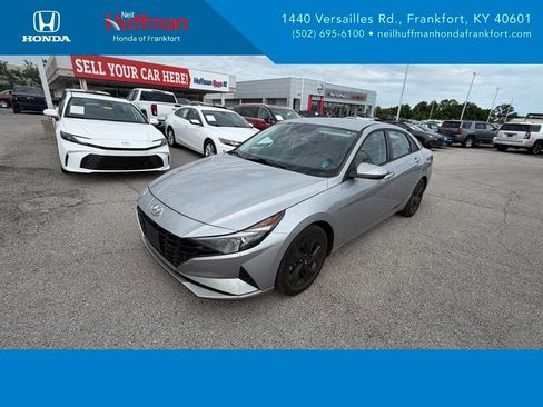 Used 2021 Hyundai Elantra SEL FWD image 1
