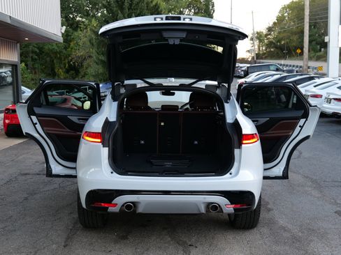 Used 2019 Jaguar F-PACE S image 57