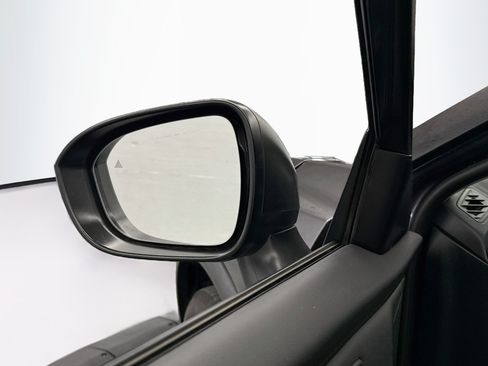 Used 2024 Nissan Rogue S FWD image 16
