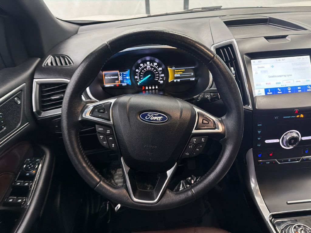 Used 2020 Ford Edge Titanium w/ Equipment Group 301A FWD image 26