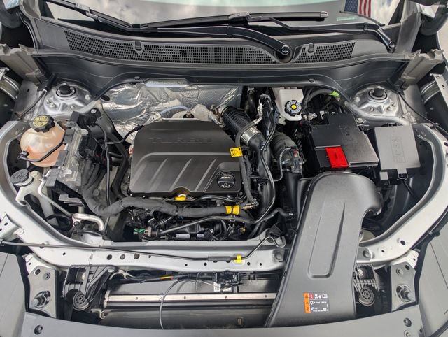 Used 2024 Chevrolet Trax LT w/ Driver Confidence Package FWD image 25
